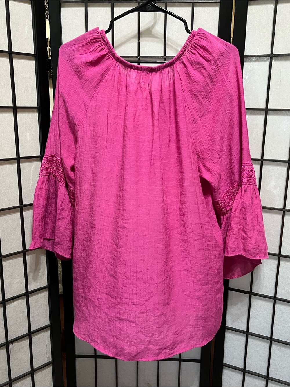Contemporary Concepts Bright Pink PeasantTop with Crochet Detail SIZE XL - Picture 5 of 10
